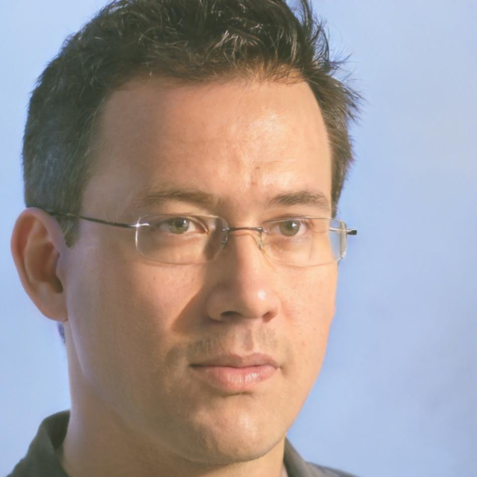 Gonçalo Duarte, Analista Financeiro